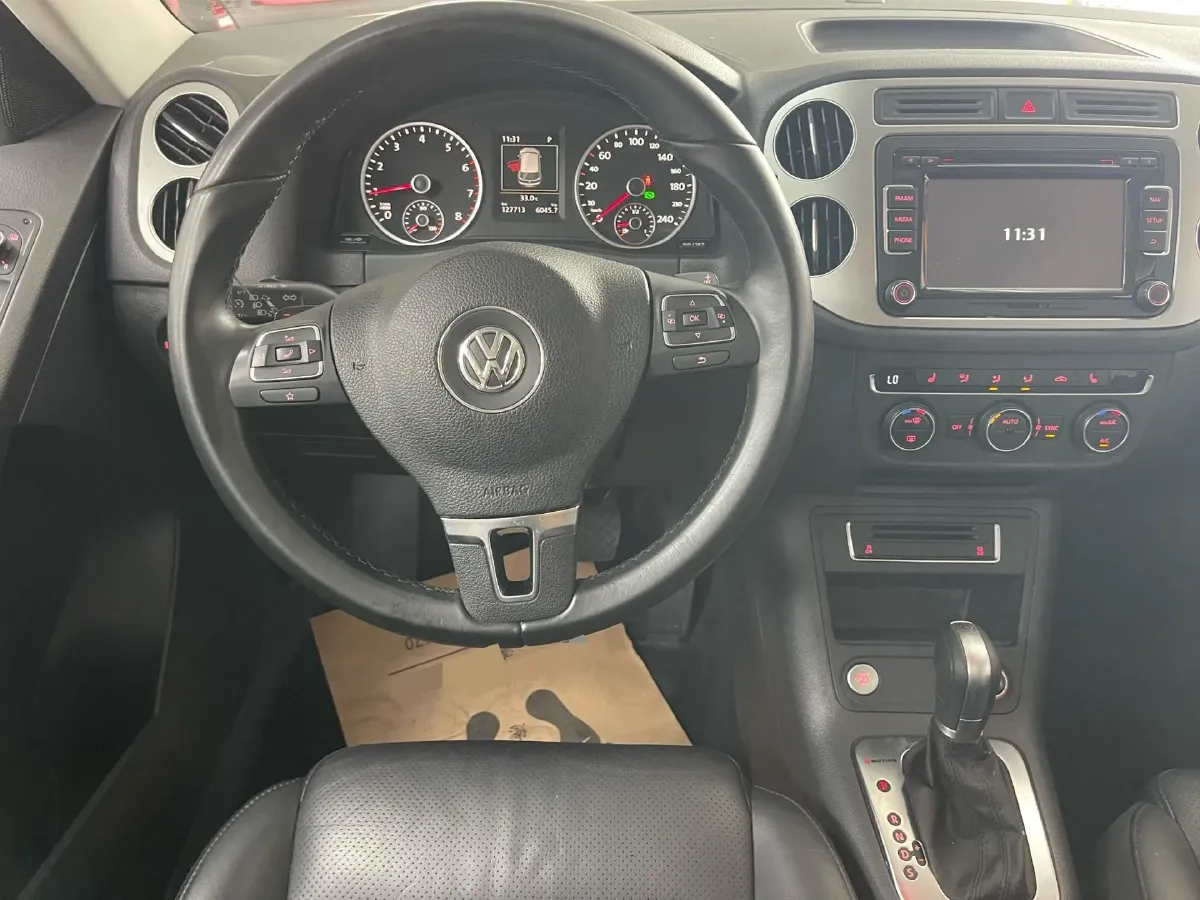 2015 Volkswagen Tiguan 2.0T 200HP L4 6AT,autocango,china used car exporter,china ev exporter,chinese used car exporter,chinese used ev exporter