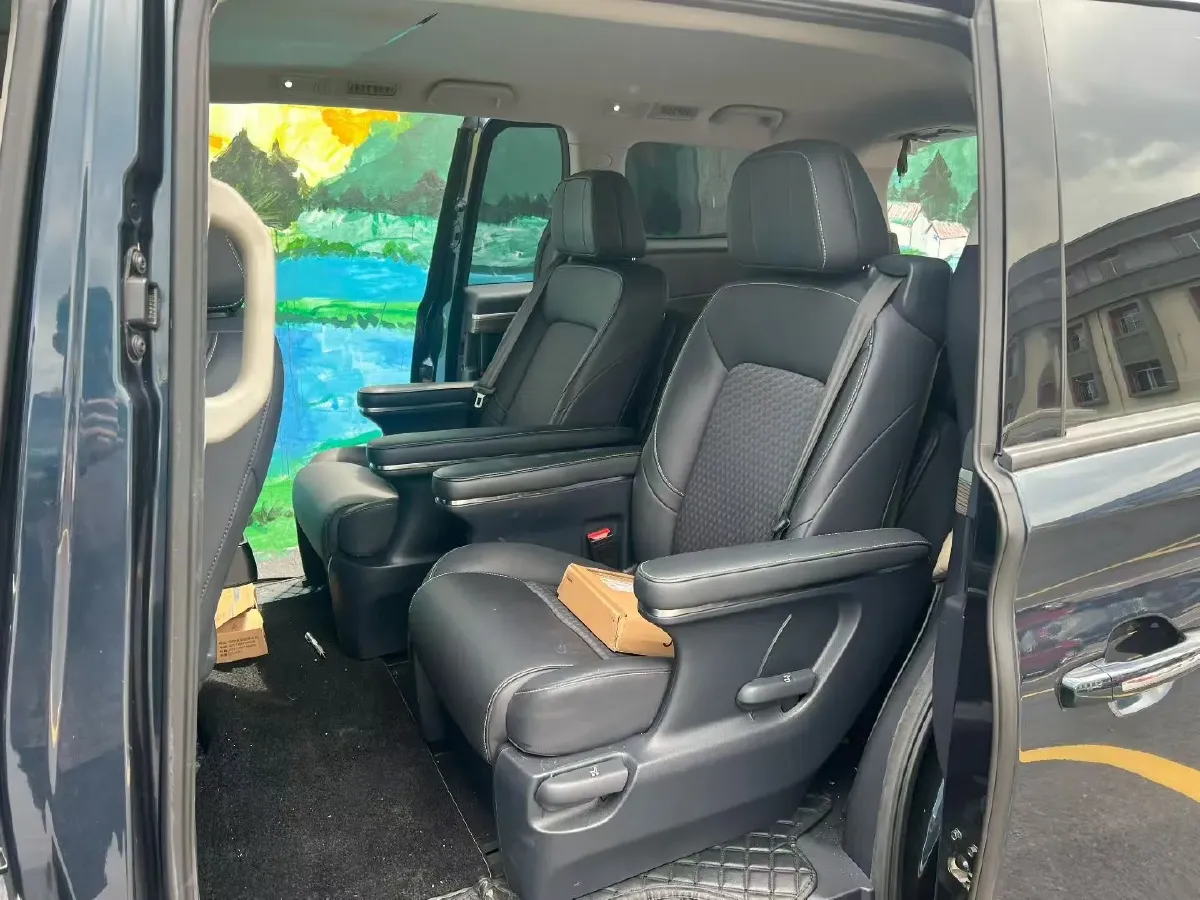 2021 GAC Trumpchi M8 2.0T 252HP L4 8AT,autocango,china used car exporter,china ev exporter,chinese used car exporter,chinese used ev exporter