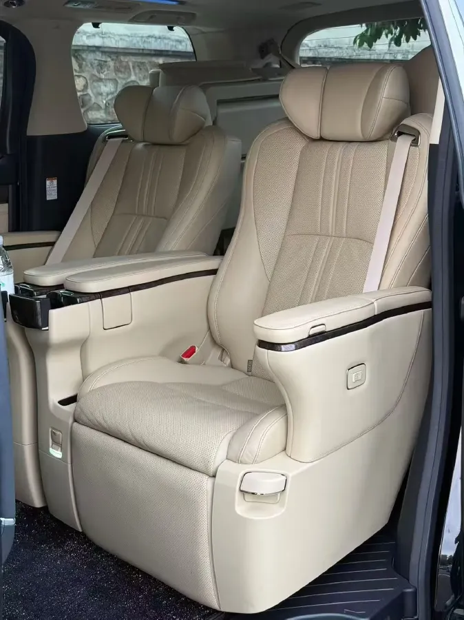 2018 Toyota Alphard 3.5L 301HP V6 8AT,autocango,china used car exporter,china ev exporter,chinese used car exporter,chinese used ev exporter