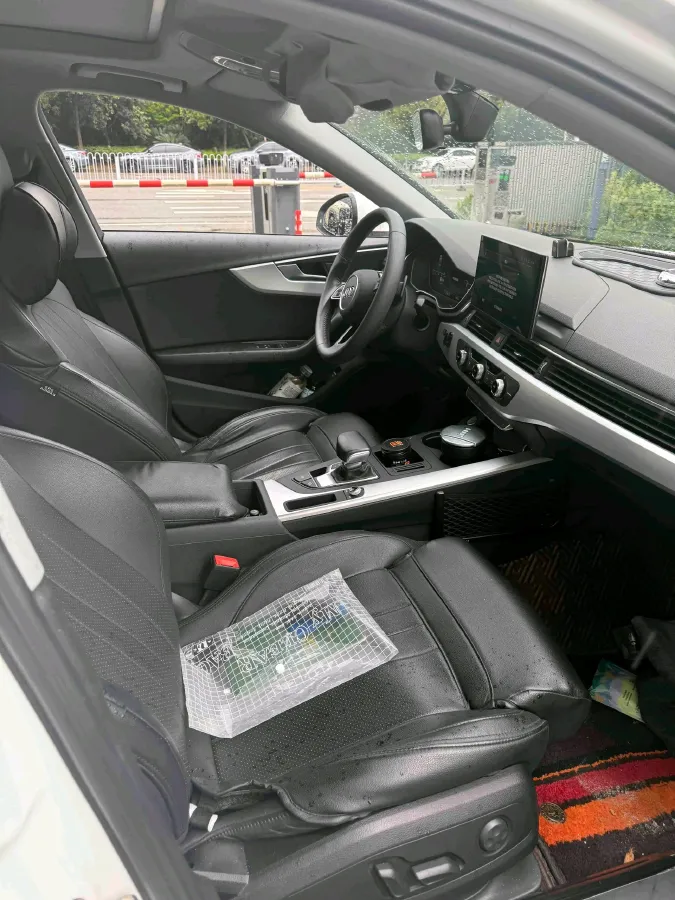 2020 Audi A4L 2.0T 190HP L4 7DCT,autocango,china used car exporter,china ev exporter,chinese used car exporter,chinese used ev exporter