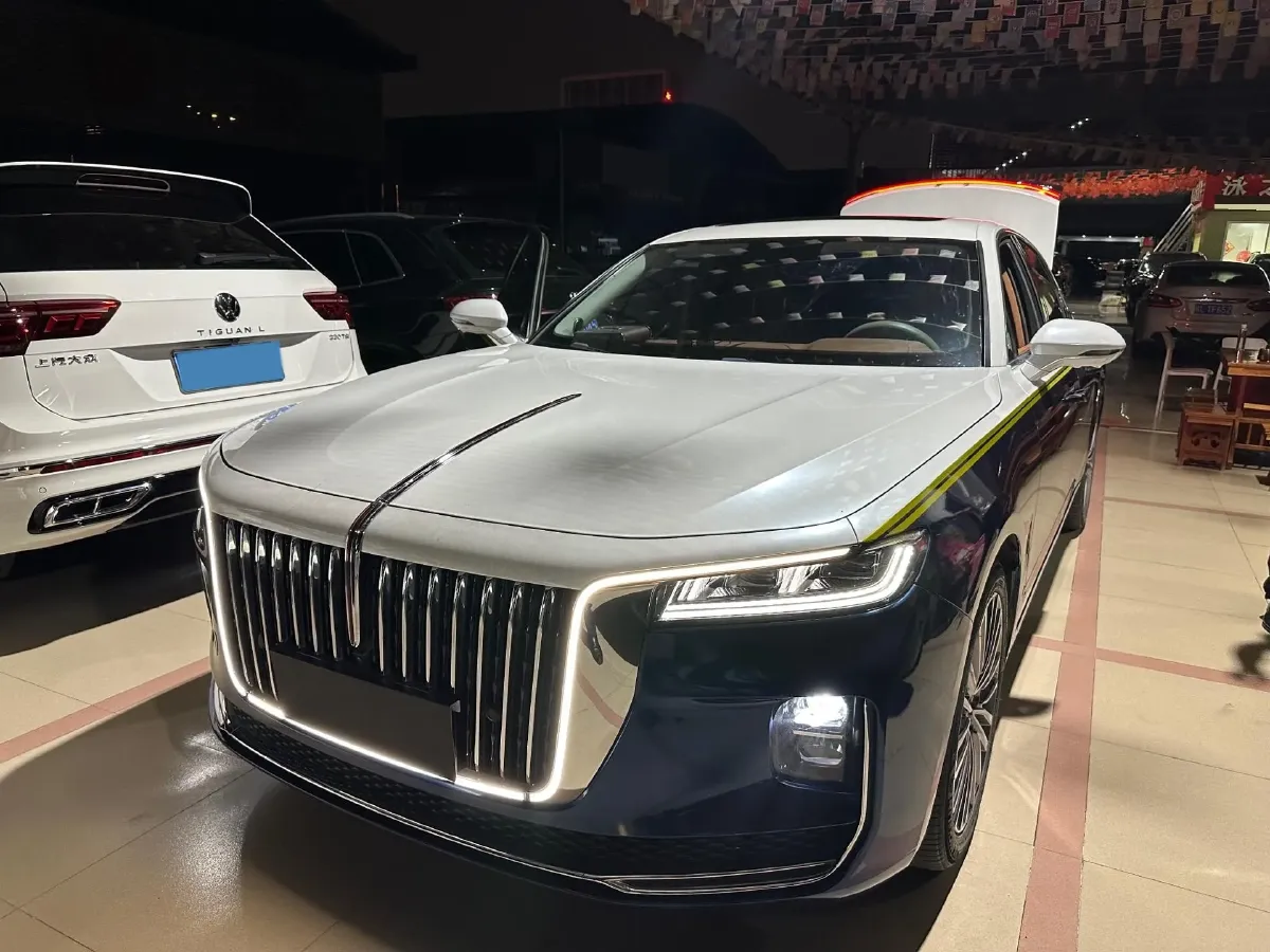 2020 HongQi H9 2.0T 252HP L4 7DCT,autocango,china used car exporter,china ev exporter,chinese used car exporter,chinese used ev exporter