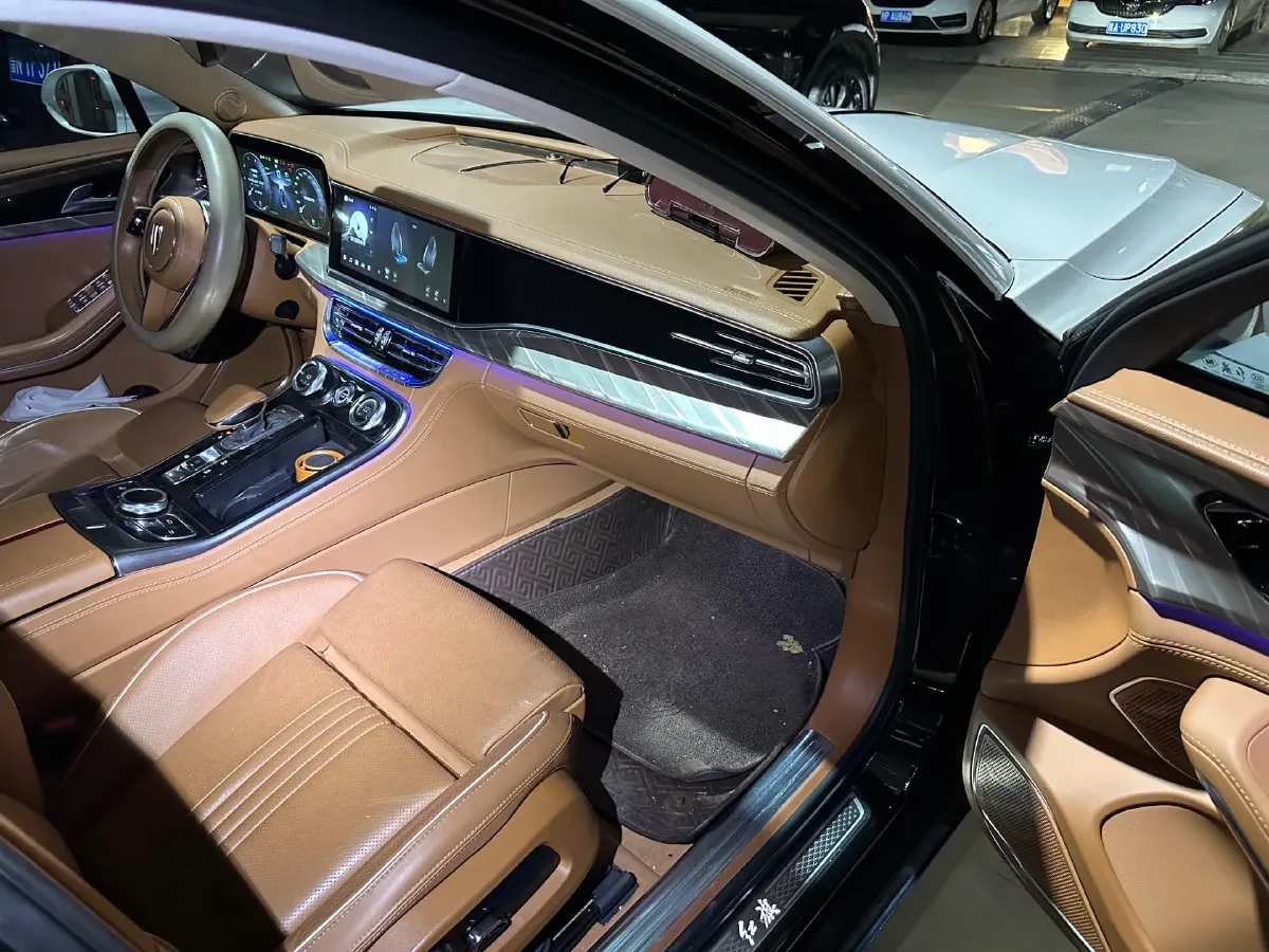 2020 HongQi H9 2.0T 252HP L4 7DCT,autocango,china used car exporter,china ev exporter,chinese used car exporter,chinese used ev exporter