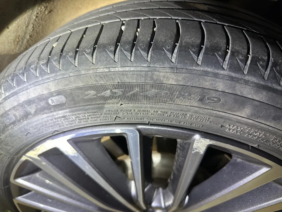 2020 HongQi H9 2.0T 252HP L4 7DCT,autocango,china used car exporter,china ev exporter,chinese used car exporter,chinese used ev exporter