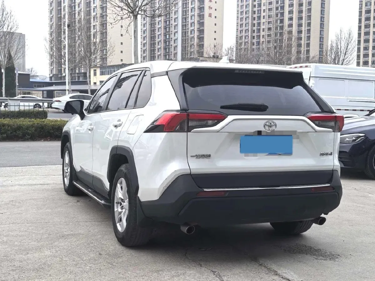 2021 Toyota RAV4 2.0L 171HP L4 CVT,autocango,china used car exporter,china ev exporter,chinese used car exporter,chinese used ev exporter