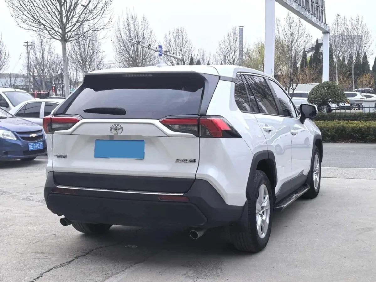 2021 Toyota RAV4 2.0L 171HP L4 CVT,autocango,china used car exporter,china ev exporter,chinese used car exporter,chinese used ev exporter