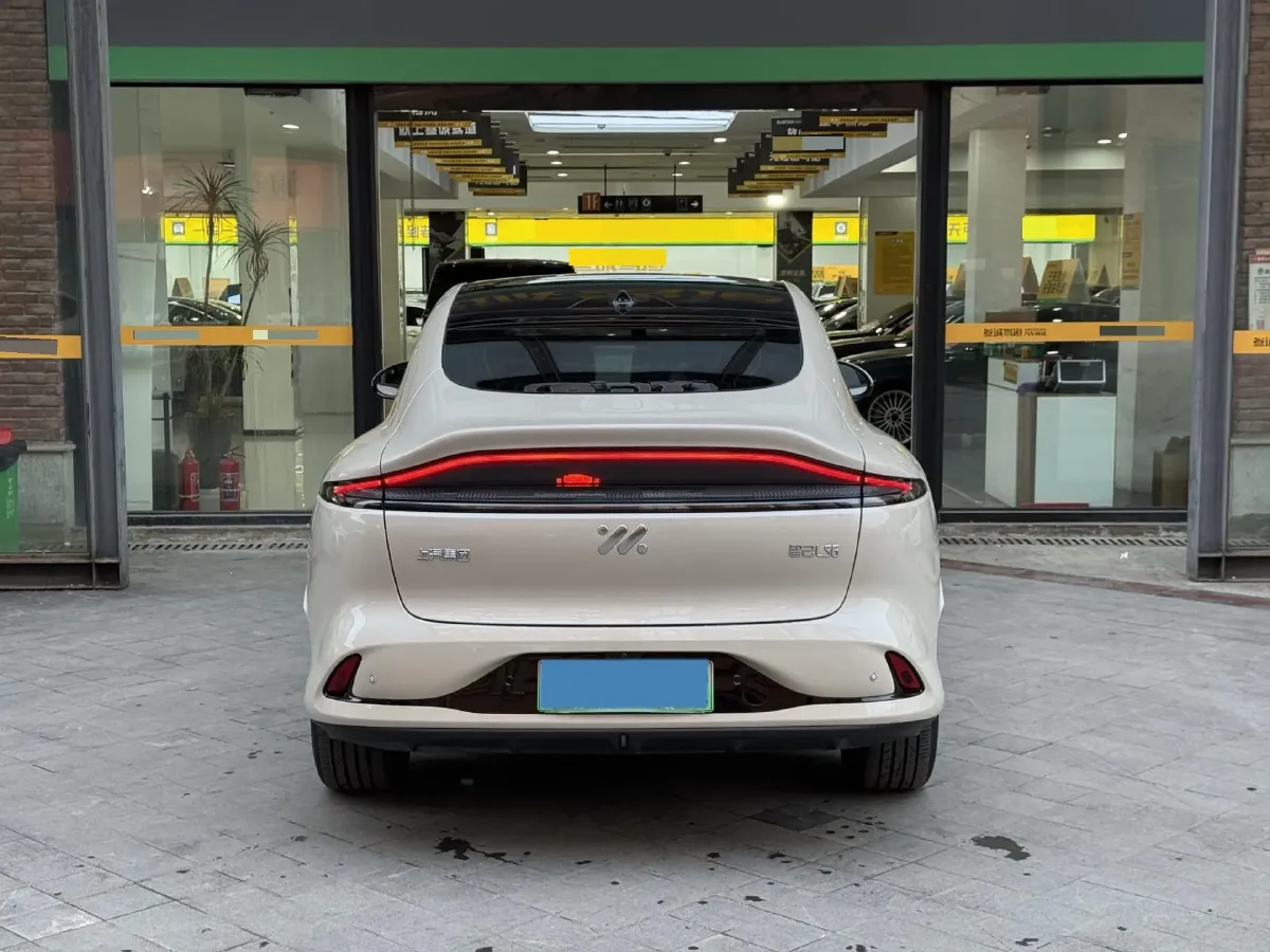 2025 IM LS6 BEV 75KWH,autocango,china used car exporter,china ev exporter,chinese used car exporter,chinese used ev exporter
