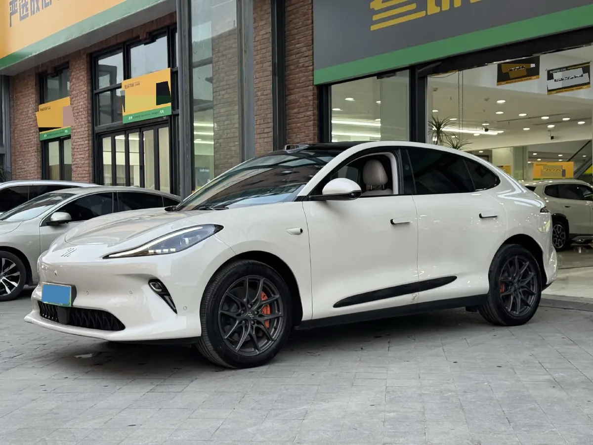 2025 IM LS6 BEV 75KWH,autocango,china used car exporter,china ev exporter,chinese used car exporter,chinese used ev exporter