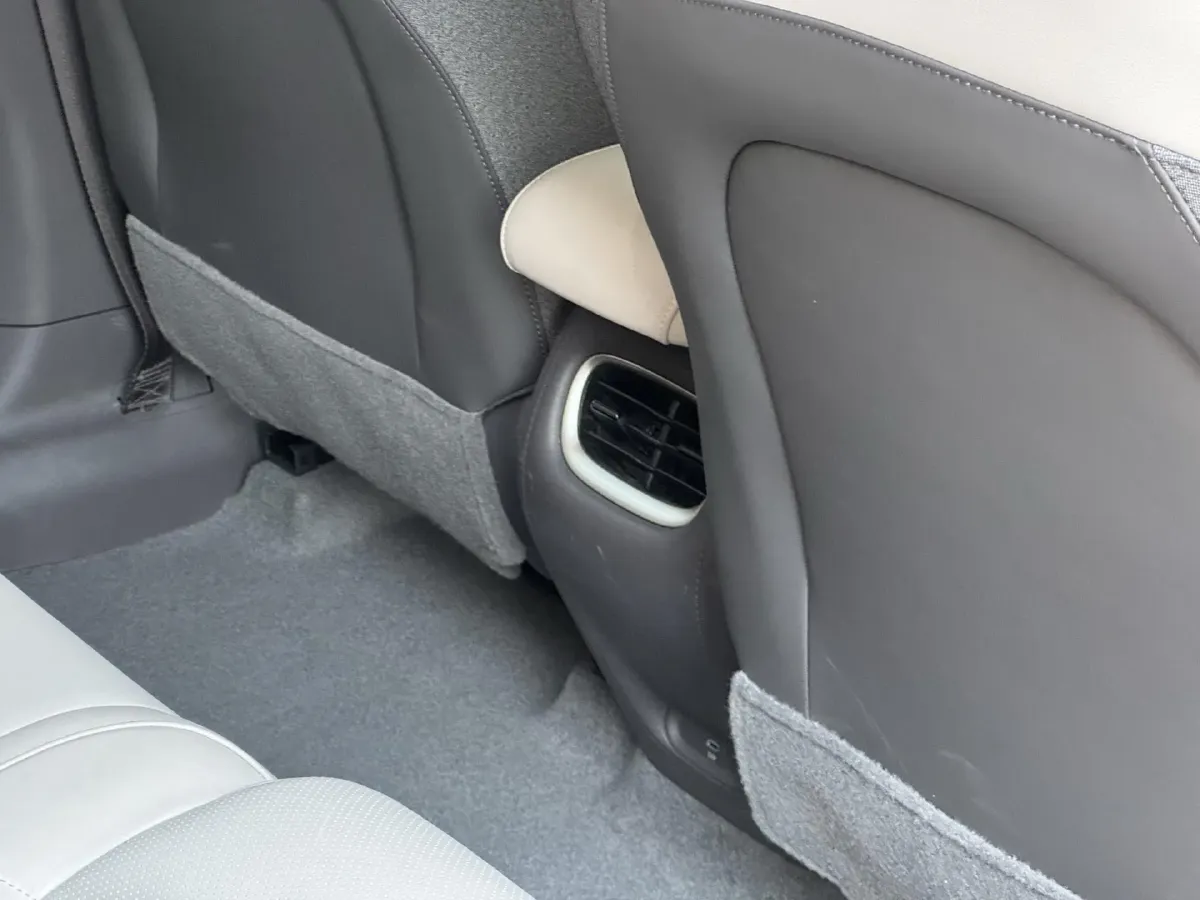 2025 IM LS6 BEV 75KWH,autocango,china used car exporter,china ev exporter,chinese used car exporter,chinese used ev exporter