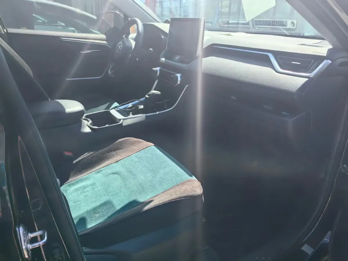 2022 Toyota RAV4 2.0L 171HP L4 CVT,autocango,china used car exporter,china ev exporter,chinese used car exporter,chinese used ev exporter