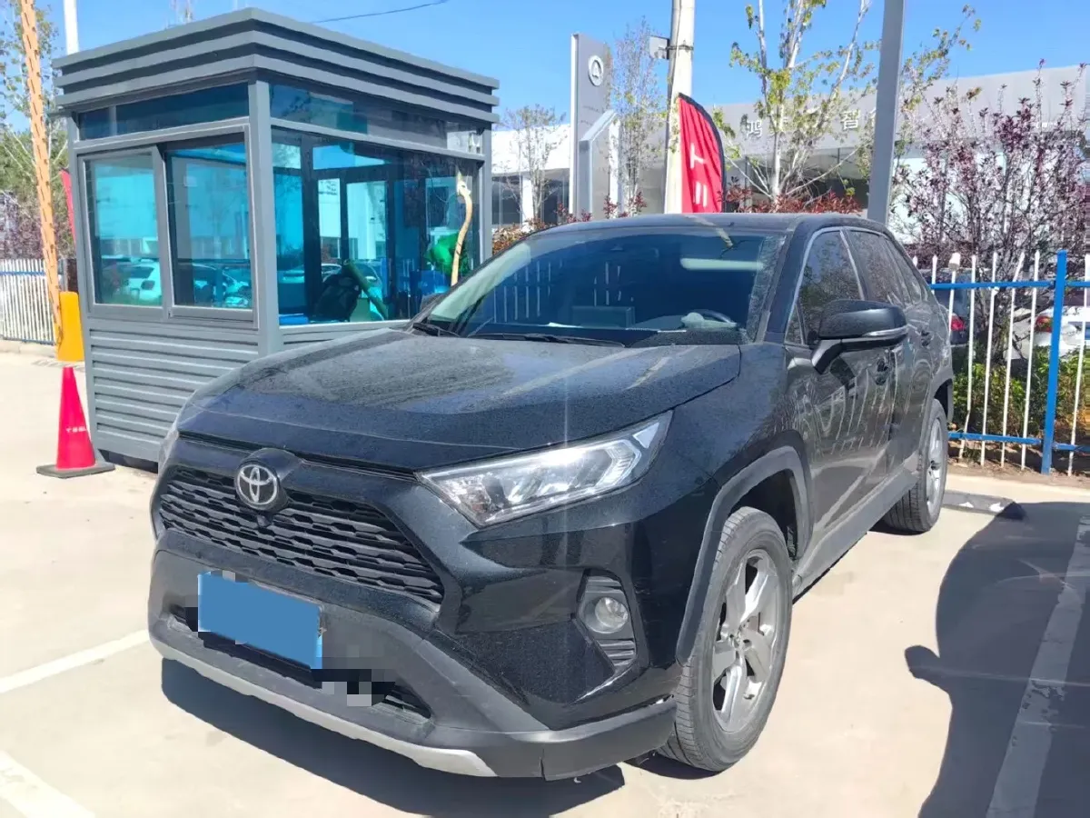 2022 Toyota RAV4 2.0L 171HP L4 CVT,autocango,china used car exporter,china ev exporter,chinese used car exporter,chinese used ev exporter