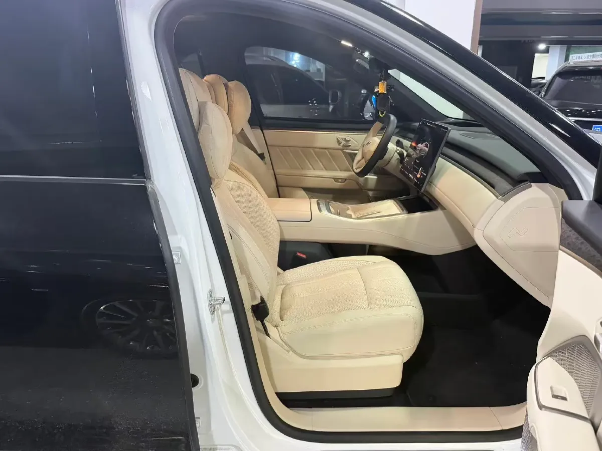 2025 ONVO L90 BEV,autocango,china used car exporter,china ev exporter,chinese used car exporter,chinese used ev exporter