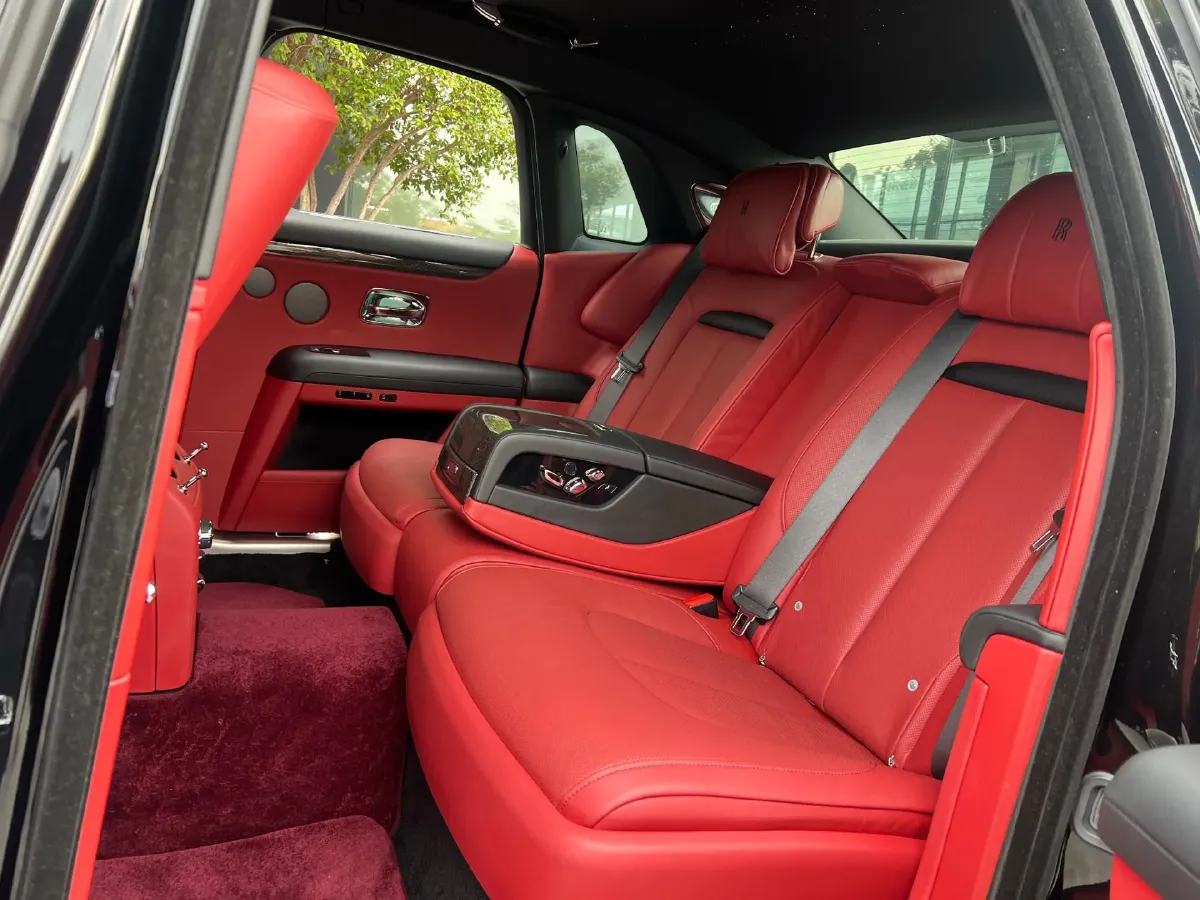 2022 Rolls-Royce Ghost 6.7T 600HP V12 8AT,autocango,china used car exporter,china ev exporter,chinese used car exporter,chinese used ev exporter