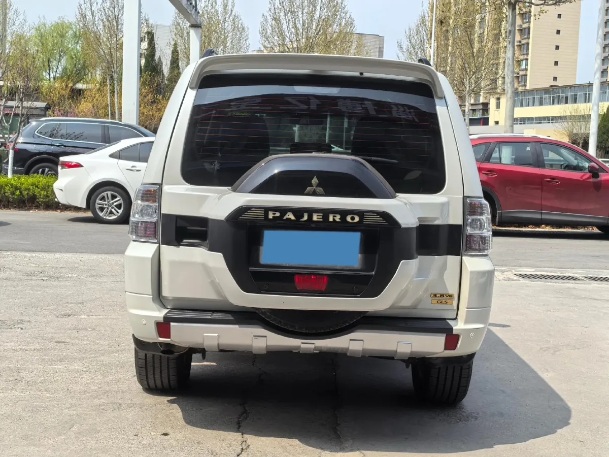 2017 Honda Jade 1.8L 141HP L4 5AT,autocango,china used car exporter,china ev exporter,chinese used car exporter,chinese used ev exporter