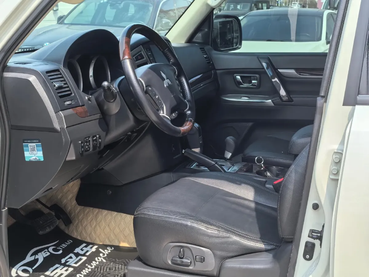 2017 Honda Jade 1.8L 141HP L4 5AT,autocango,china used car exporter,china ev exporter,chinese used car exporter,chinese used ev exporter