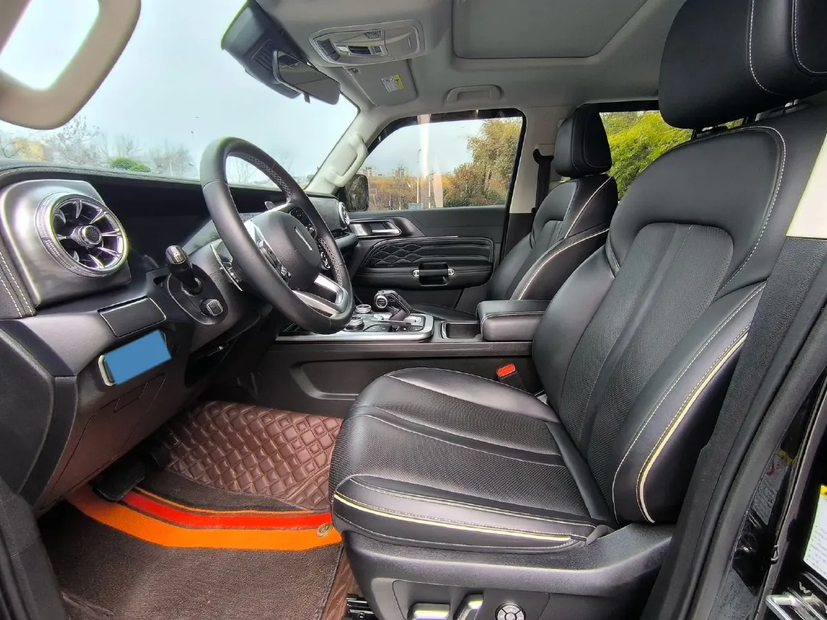 2021 Tank 300 2.0T 227HP L4 8AT,autocango,china used car exporter,china ev exporter,chinese used car exporter,chinese used ev exporter