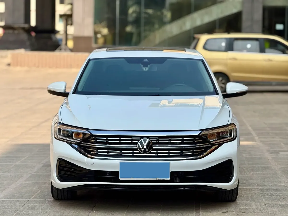 2024 Volkswagen Sagitar 1.5T 160HP L4 7DCT,autocango,china used car exporter,china ev exporter,chinese used car exporter,chinese used ev exporter