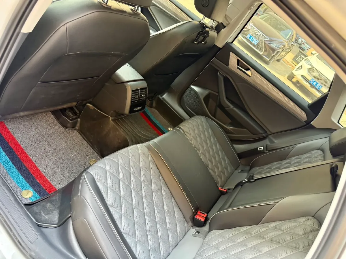 2024 Volkswagen Sagitar 1.5T 160HP L4 7DCT,autocango,china used car exporter,china ev exporter,chinese used car exporter,chinese used ev exporter