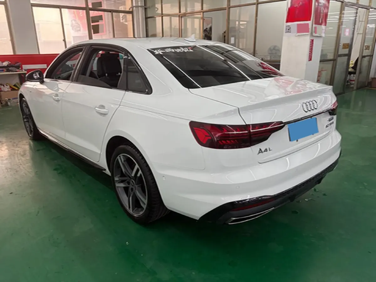 2020 Audi A4L 2.0T 190HP L4 7DCT,autocango,china used car exporter,china ev exporter,chinese used car exporter,chinese used ev exporter