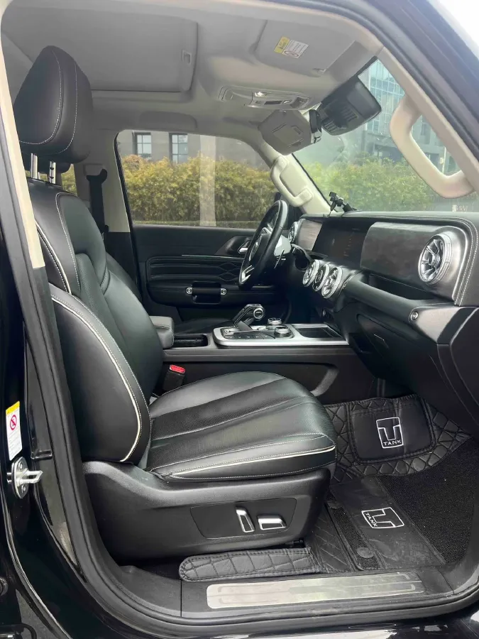 2021 Tank 300 2.0T 227HP L4 8AT,autocango,china used car exporter,china ev exporter,chinese used car exporter,chinese used ev exporter