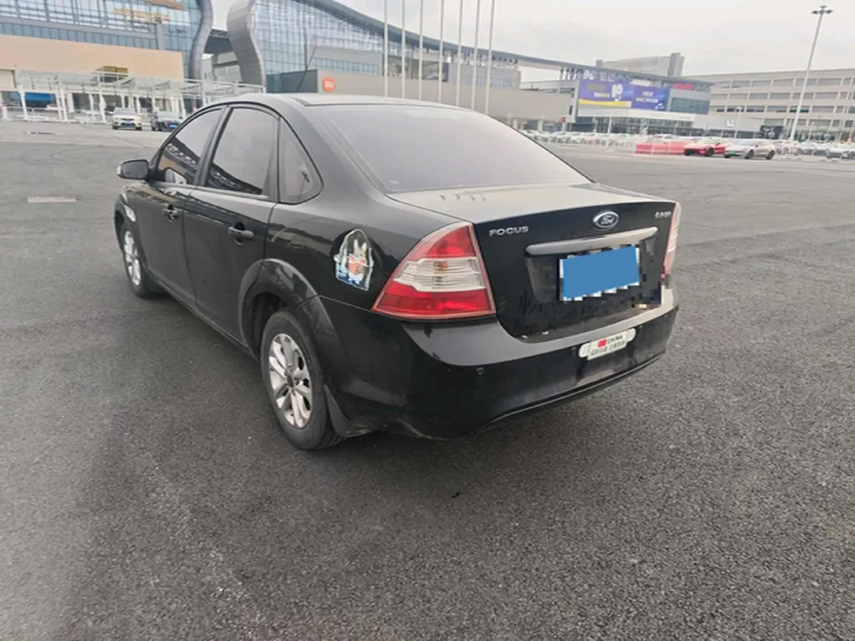 2013 Ford Focus 1.8L 124HP L4 4AT,autocango,china used car exporter,china ev exporter,chinese used car exporter,chinese used ev exporter