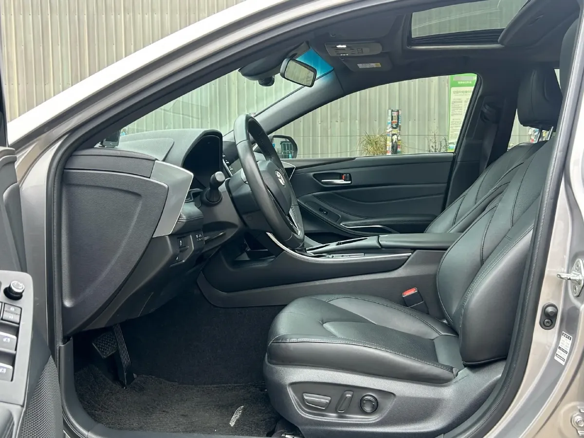 2019 Toyota Avalon 2.0L 178HP L4 CVT,autocango,china used car exporter,china ev exporter,chinese used car exporter,chinese used ev exporter