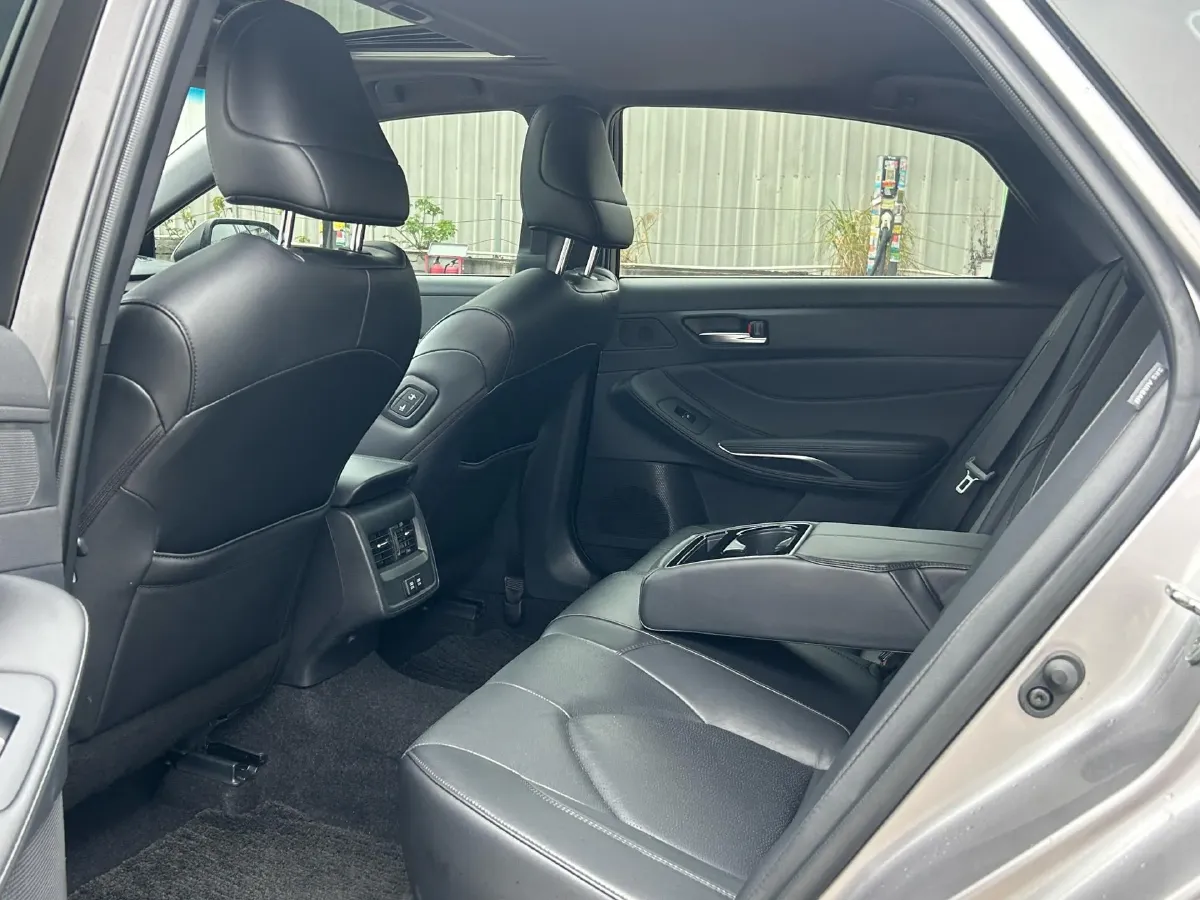 2019 Toyota Avalon 2.0L 178HP L4 CVT,autocango,china used car exporter,china ev exporter,chinese used car exporter,chinese used ev exporter