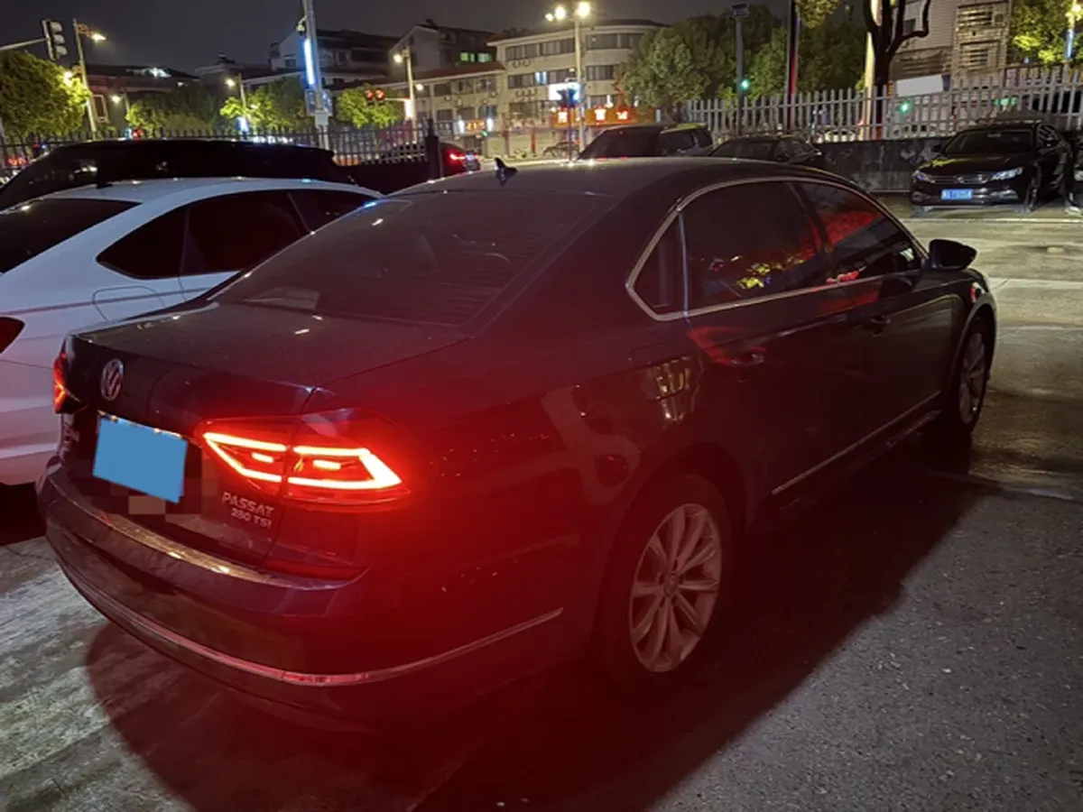 2017 Volkswagen Passat 1.4T 150HP L4 7DCT,autocango,china used car exporter,china ev exporter,chinese used car exporter,chinese used ev exporter