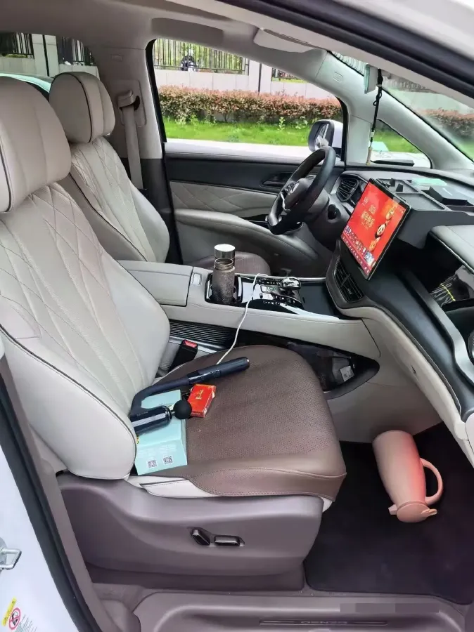 2022 Mercedes-Benz GLC Class 2.0T 197HP L4 9AT,autocango,china used car exporter,china ev exporter,chinese used car exporter,chinese used ev exporter