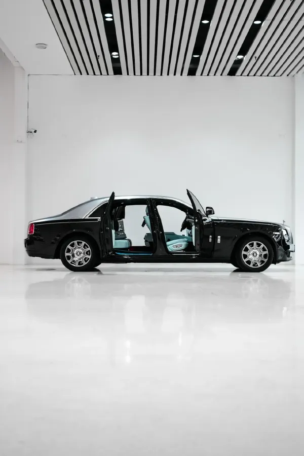 2018 Rolls-Royce Ghost 6.6T 571HP V12 8AT,autocango,china used car exporter,china ev exporter,chinese used car exporter,chinese used ev exporter