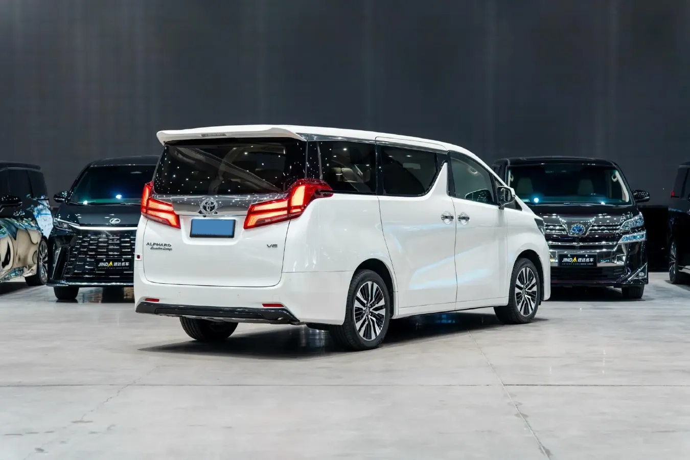 2018 Toyota Alphard 3.5L 301HP V6 8AT,autocango,china used car exporter,china ev exporter,chinese used car exporter,chinese used ev exporter