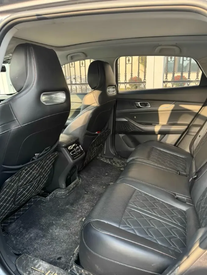 2023 ChangAn UNI-K 2.0T 233HP L4 8AT,autocango,china used car exporter,china ev exporter,chinese used car exporter,chinese used ev exporter