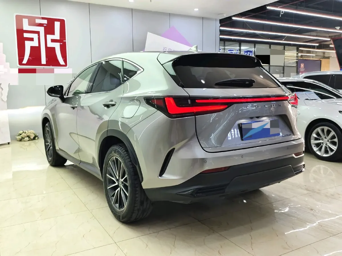 2022 Lexus NX 2.5L 205HP L4 8AT,autocango,china used car exporter,china ev exporter,chinese used car exporter,chinese used ev exporter