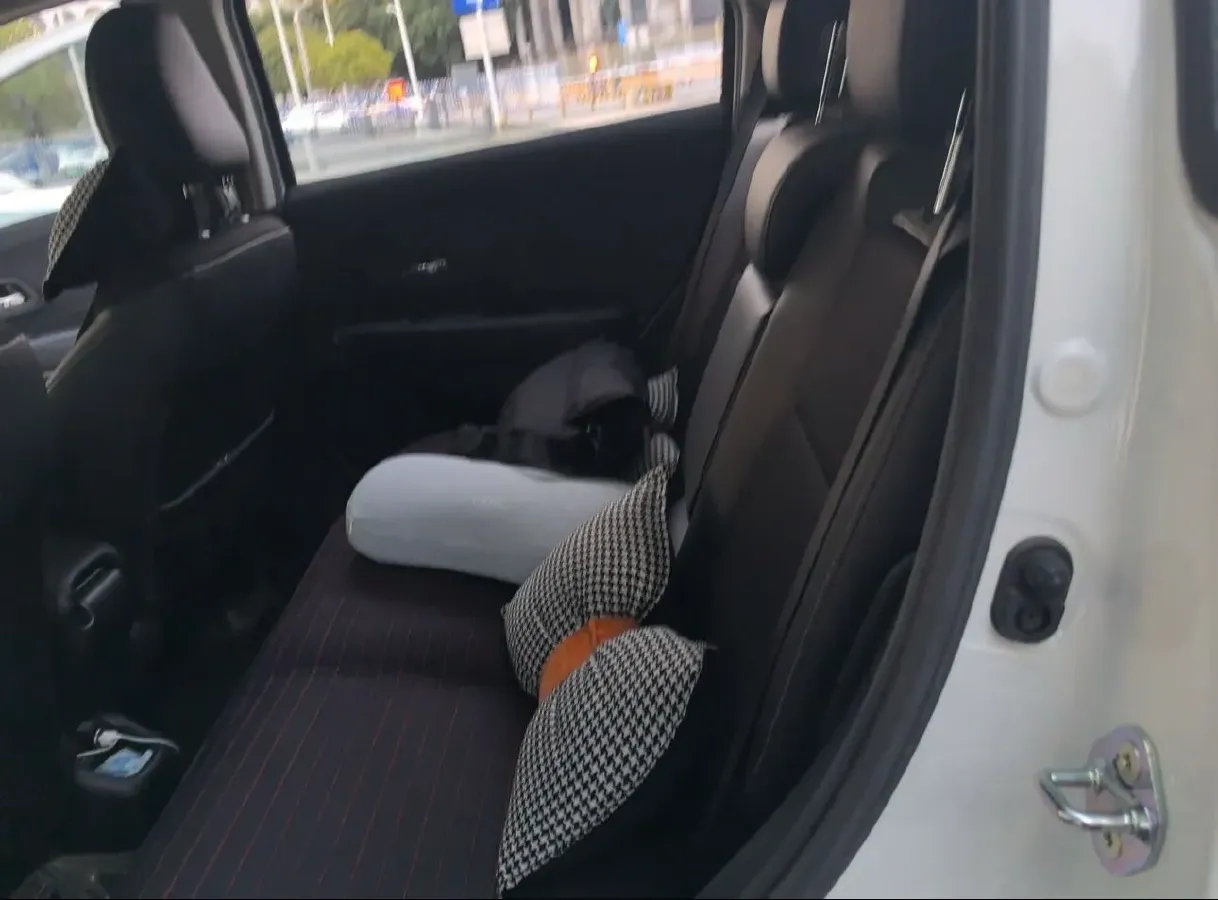 2022 Honda Vezel 1.5L 131HP L4 CVT,autocango,china used car exporter,china ev exporter,chinese used car exporter,chinese used ev exporter