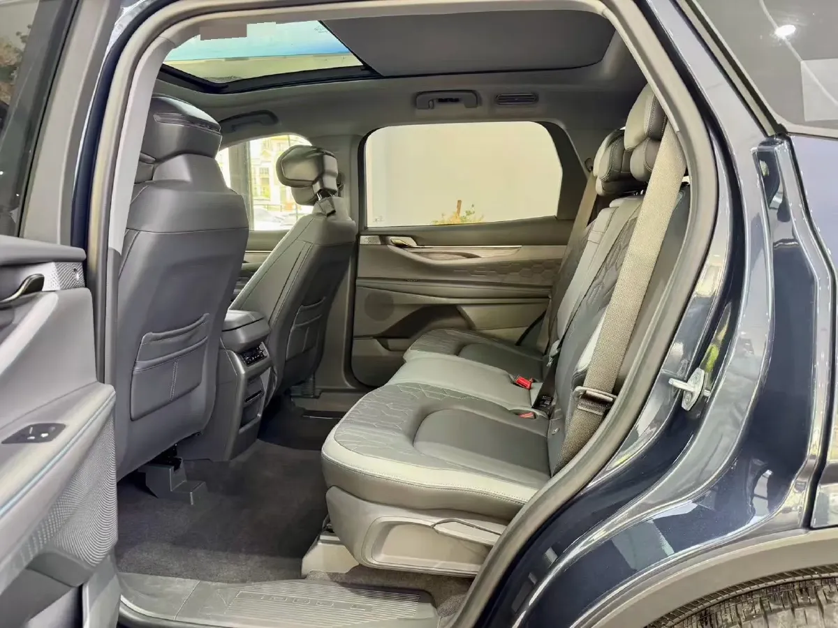 2023 Ford Edge 2.0T 275HP L4 E-CVT Hybrid,autocango,china used car exporter,china ev exporter,chinese used car exporter,chinese used ev exporter