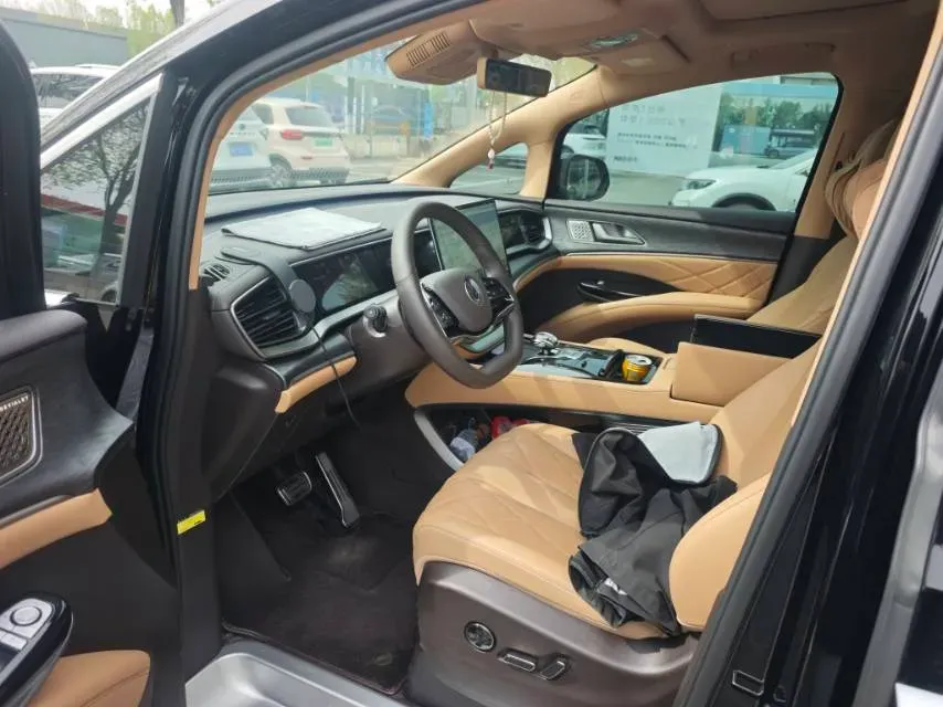 2025 Denza D9 1.5T 156HP L4 E-CVT PHEV 40KWH,autocango,china used car exporter,china ev exporter,chinese used car exporter,chinese used ev exporter