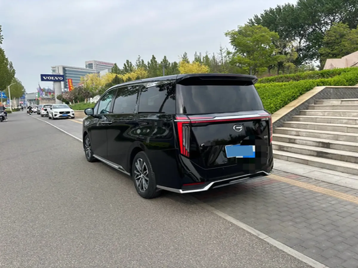 2024 GAC Trumpchi M8 2.0T 252HP L4 8AT,autocango,china used car exporter,china ev exporter,chinese used car exporter,chinese used ev exporter