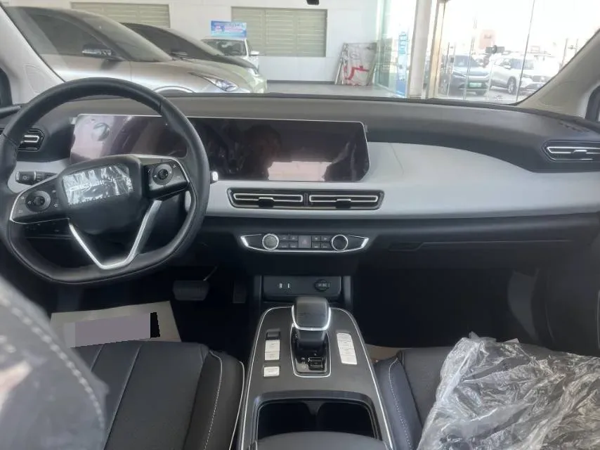 2023 BeiJing Auto EU5 Plus BEV 49.6KWH,autocango,china used car exporter,china ev exporter,chinese used car exporter,chinese used ev exporter