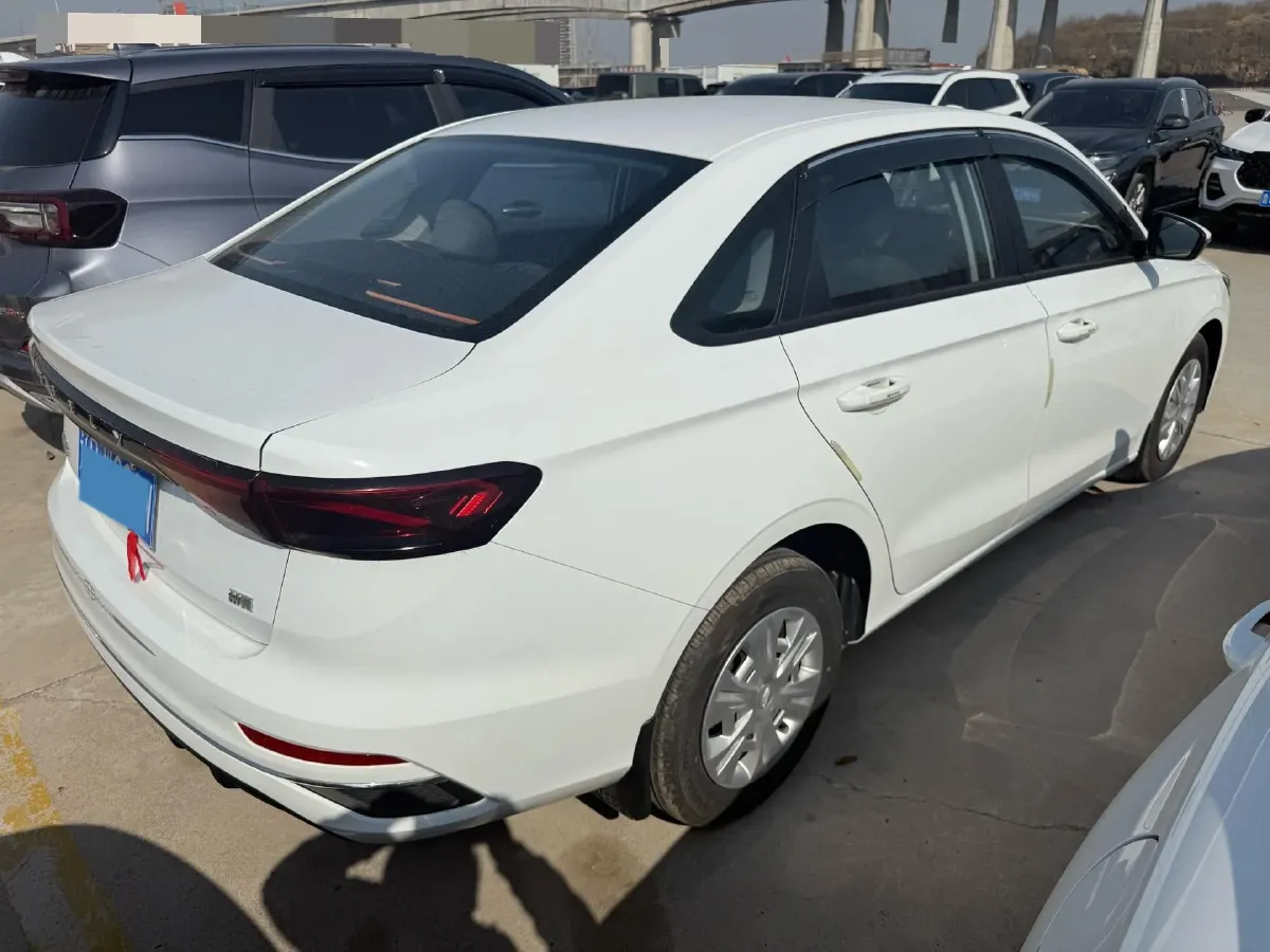 2025 Geely Emgrand 1.5L 127HP L4 5MT,autocango,china used car exporter,china ev exporter,chinese used car exporter,chinese used ev exporter