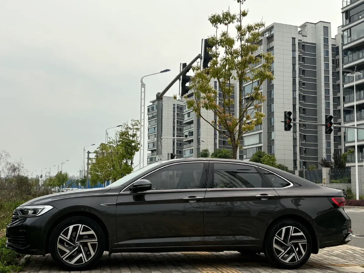 2023 Volkswagen Sagitar 1.5T 160HP L4 7DCT,autocango,china used car exporter,china ev exporter,chinese used car exporter,chinese used ev exporter