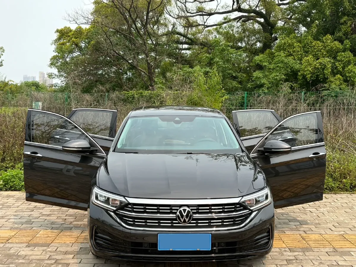 2023 Volkswagen Sagitar 1.5T 160HP L4 7DCT,autocango,china used car exporter,china ev exporter,chinese used car exporter,chinese used ev exporter