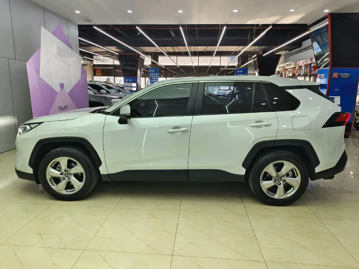 2022 Toyota RAV4 2.0L 171HP L4 CVT,autocango,china used car exporter,china ev exporter,chinese used car exporter,chinese used ev exporter