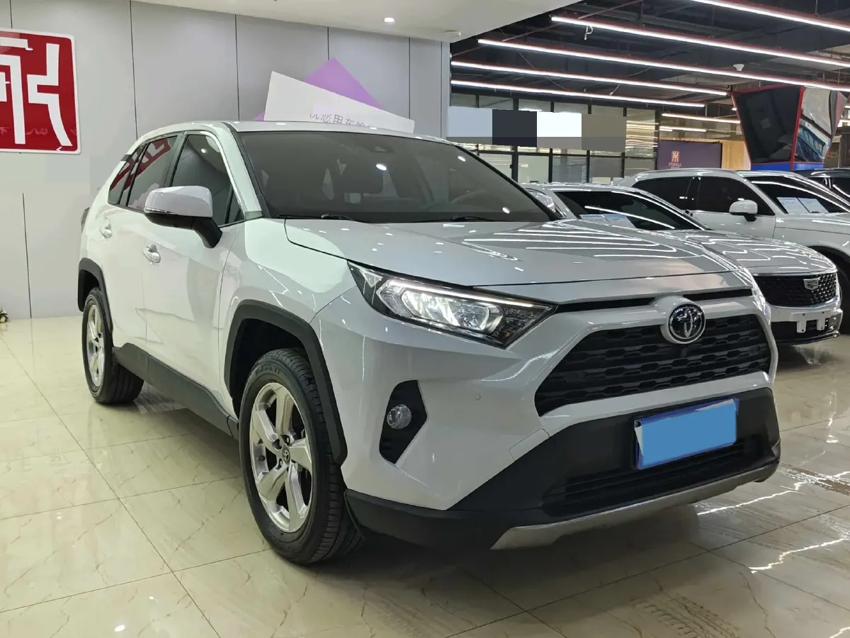 2022 Toyota RAV4 2.0L 171HP L4 CVT,autocango,china used car exporter,china ev exporter,chinese used car exporter,chinese used ev exporter