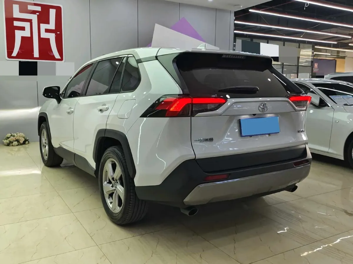 2022 Toyota RAV4 2.0L 171HP L4 CVT,autocango,china used car exporter,china ev exporter,chinese used car exporter,chinese used ev exporter