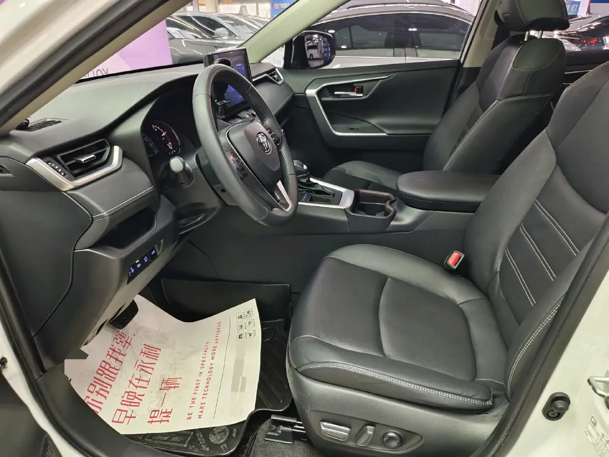 2022 Toyota RAV4 2.0L 171HP L4 CVT,autocango,china used car exporter,china ev exporter,chinese used car exporter,chinese used ev exporter