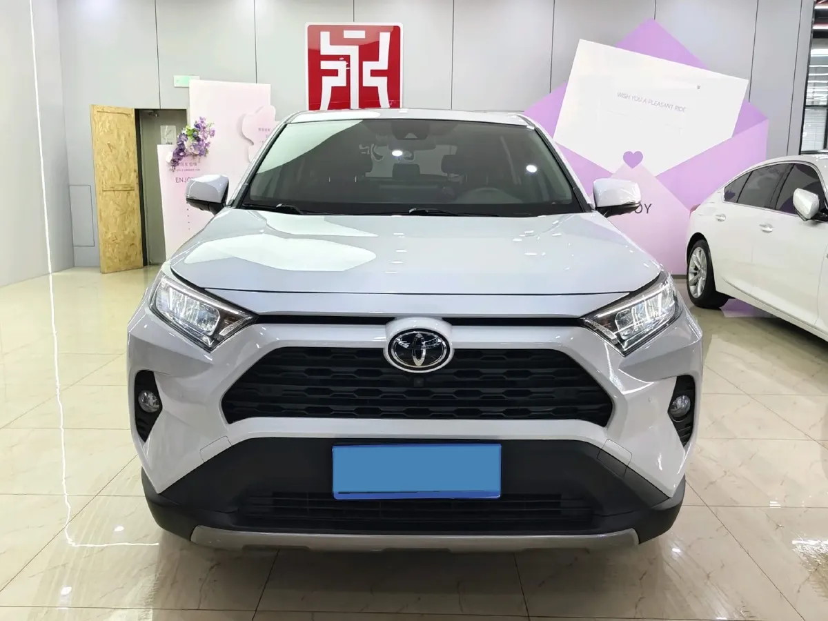 2022 Toyota RAV4 2.0L 171HP L4 CVT,autocango,china used car exporter,china ev exporter,chinese used car exporter,chinese used ev exporter