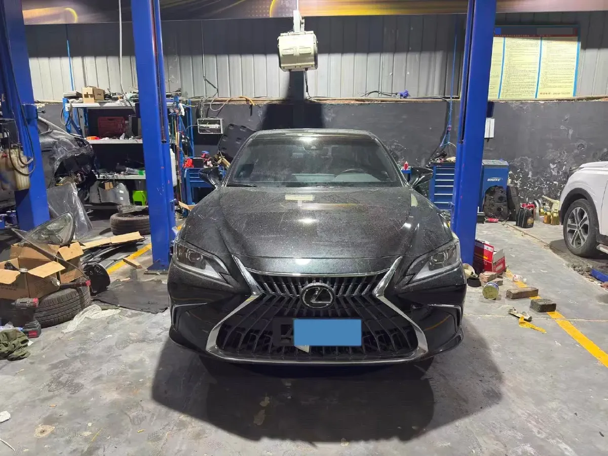2023 Lexus ES 2.0L 173HP L4 CVT,autocango,china used car exporter,china ev exporter,chinese used car exporter,chinese used ev exporter