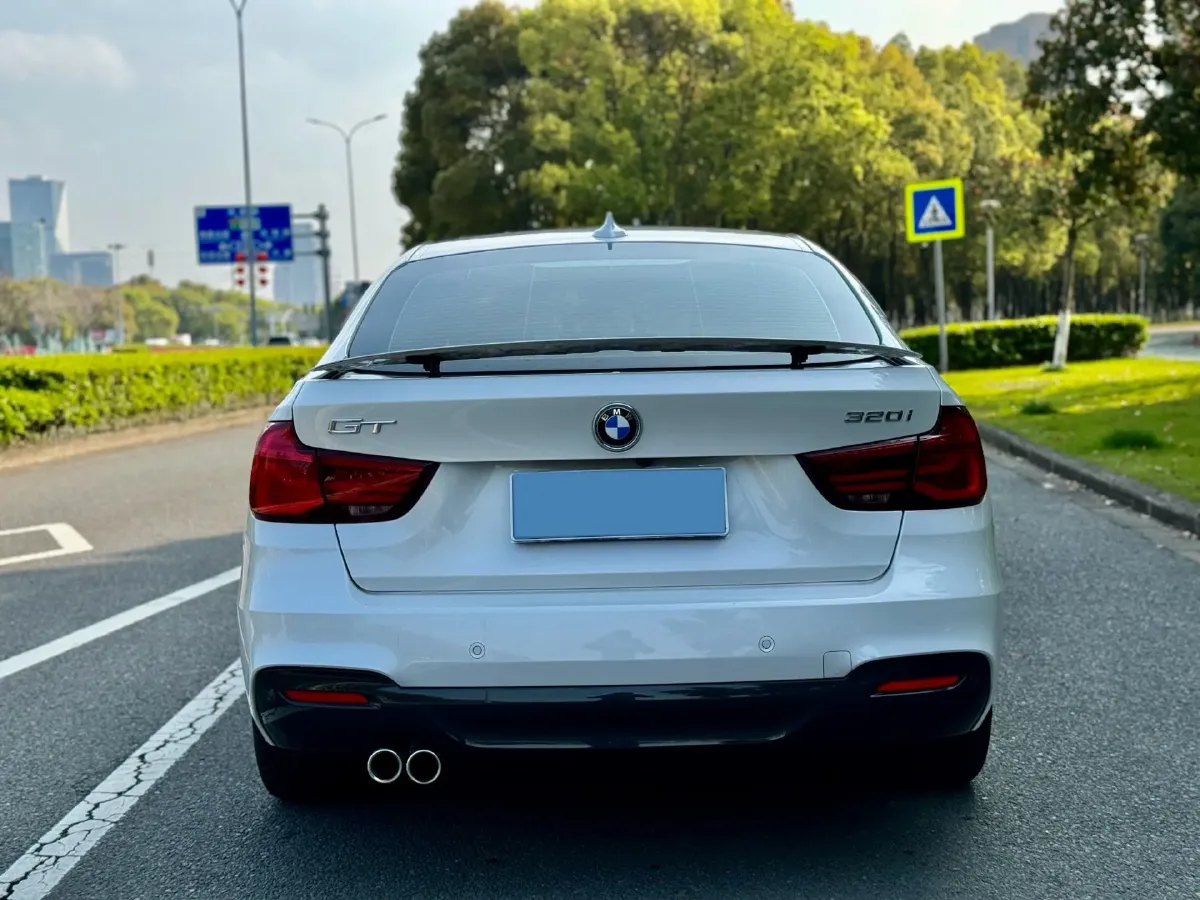 2020 BMW 3 Series GT 2.0T 184HP L4 8AT,autocango,china used car exporter,china ev exporter,chinese used car exporter,chinese used ev exporter