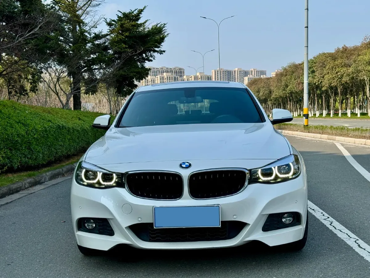 2020 BMW 3 Series GT 2.0T 184HP L4 8AT,autocango,china used car exporter,china ev exporter,chinese used car exporter,chinese used ev exporter