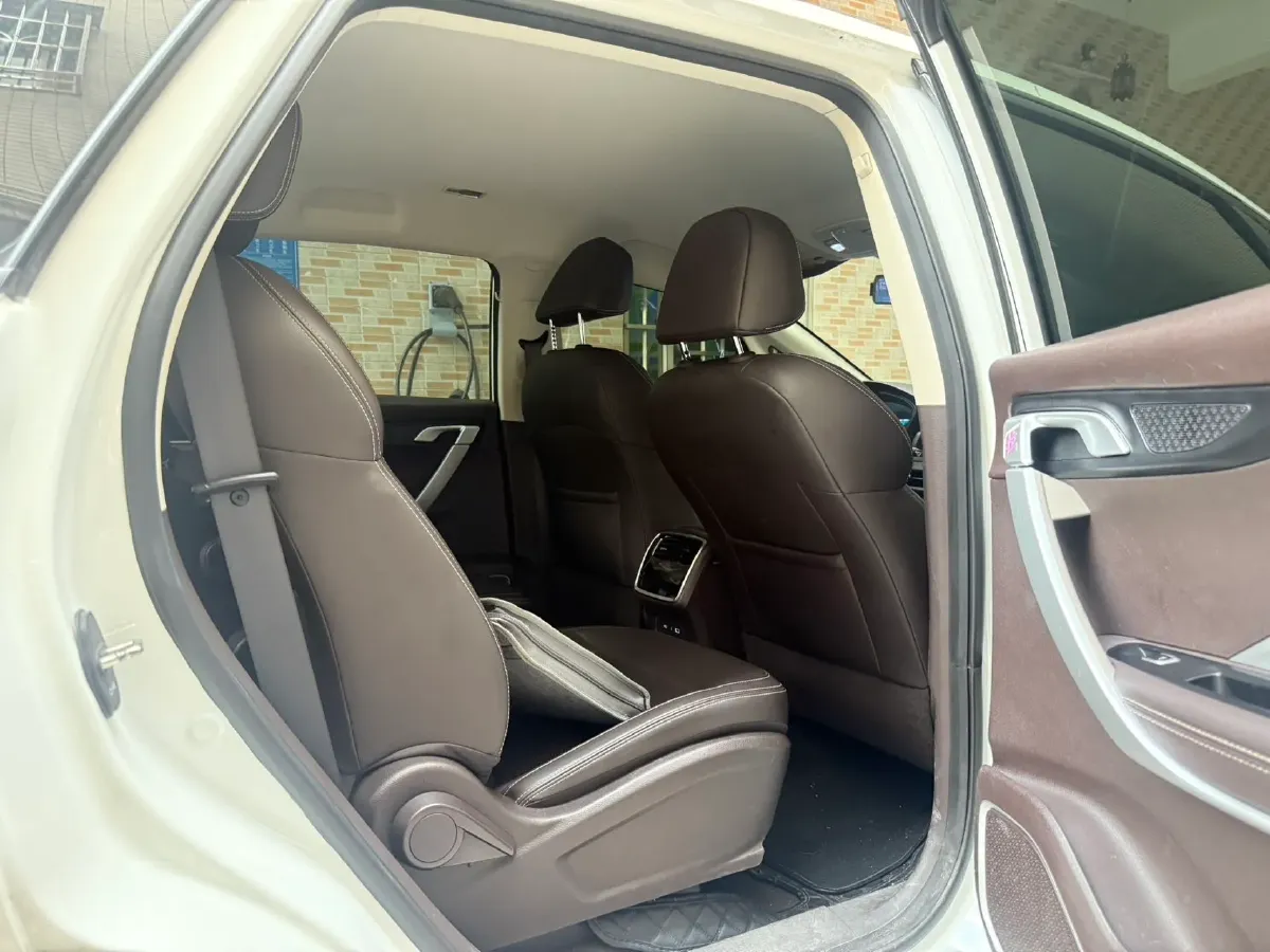 2025 Livan 8 BEV 68.03KWH,autocango,china used car exporter,china ev exporter,chinese used car exporter,chinese used ev exporter