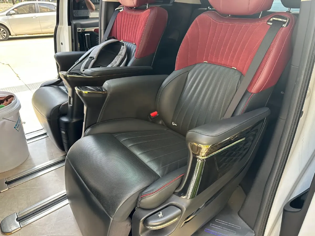 2023 GAC Trumpchi E9 2.0T 190HP L4 2DHT PHEV 25.57KWH,autocango,china used car exporter,china ev exporter,chinese used car exporter,chinese used ev exporter